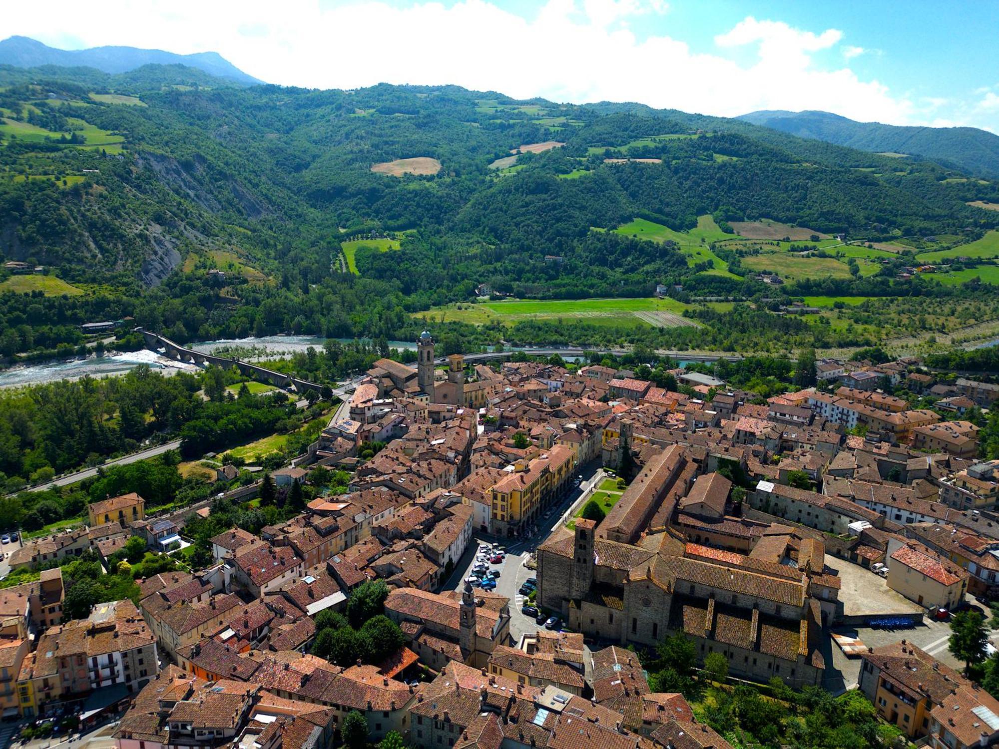 فيلا Casa Del Bosco - Vista Mozzafiato & Parco 4 Ettari بوبيو المظهر الخارجي الصورة